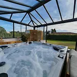 The Atrium House Vila
