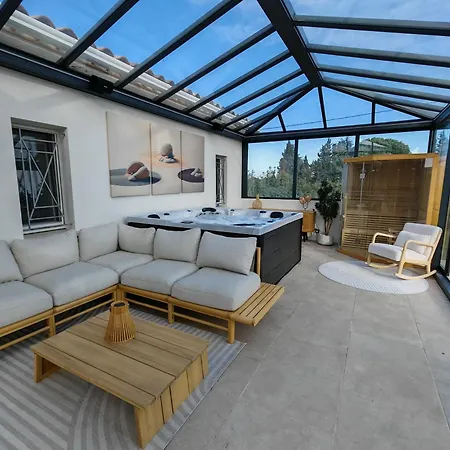 Villa The Atrium House